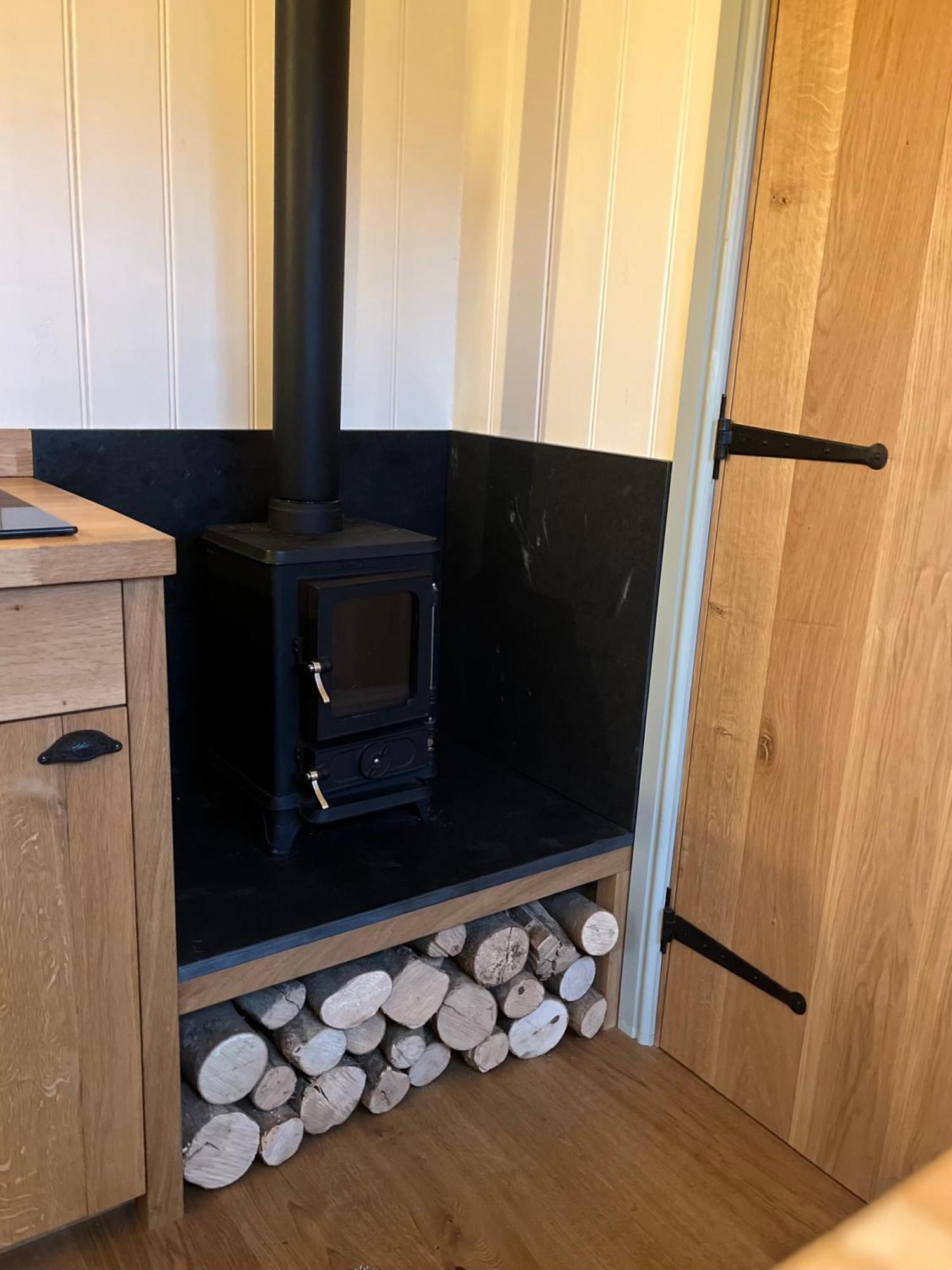The Deer Hut Apartment Burpham Exterior photo